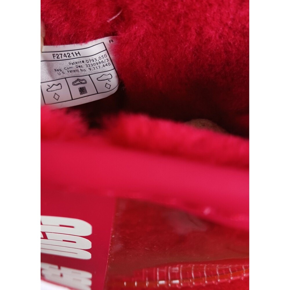 UGG Boots Kids Classic Clear Mini II Red Size 5 New In Box - Picture 13 of 15